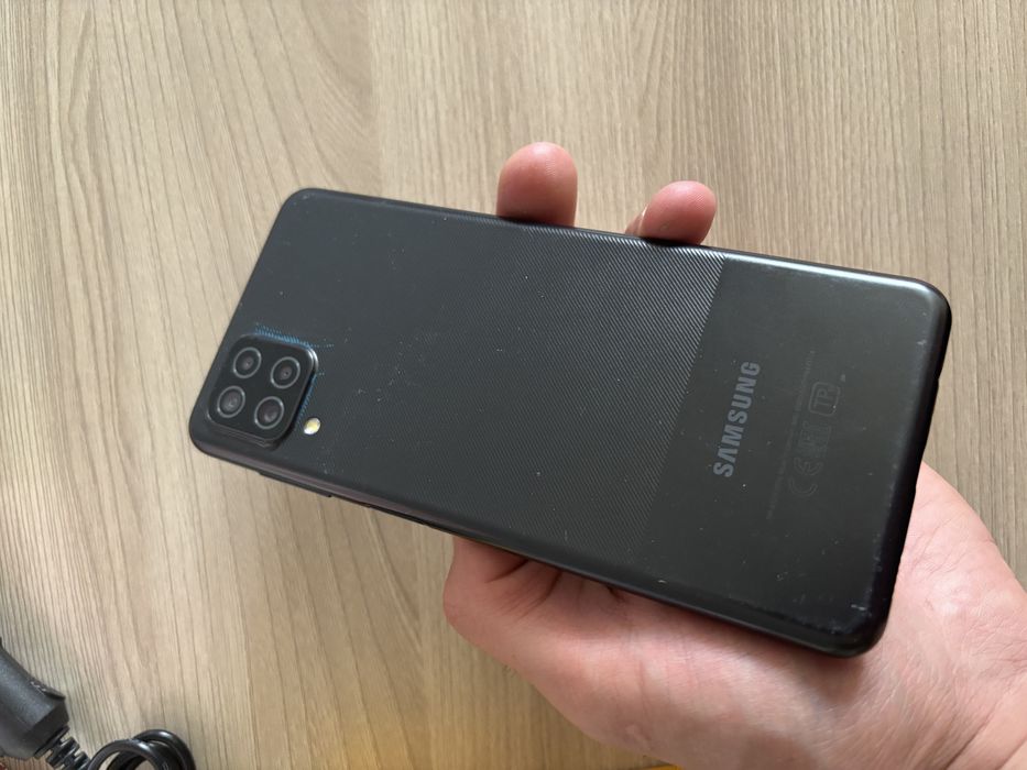 Телефон Samsung A12