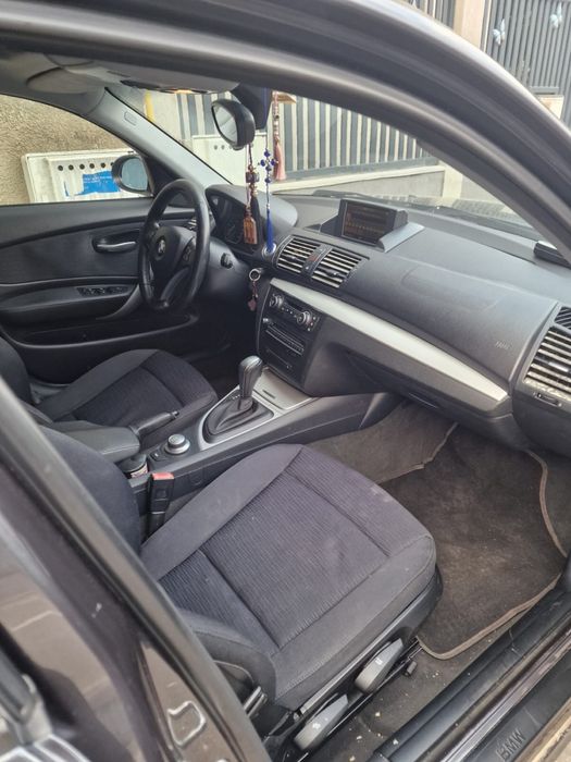 Vand Bmw seria 1 e87 Avariat