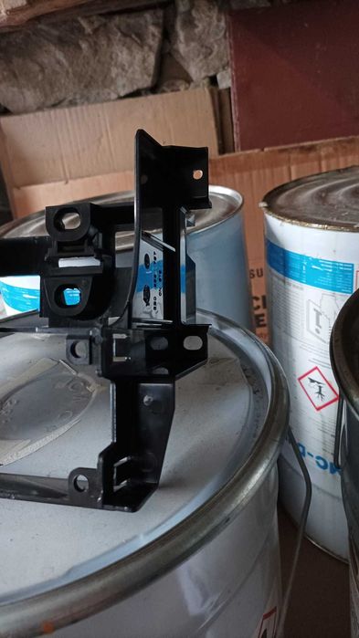 Продавам мултимедия и две рамки за Фолксваген