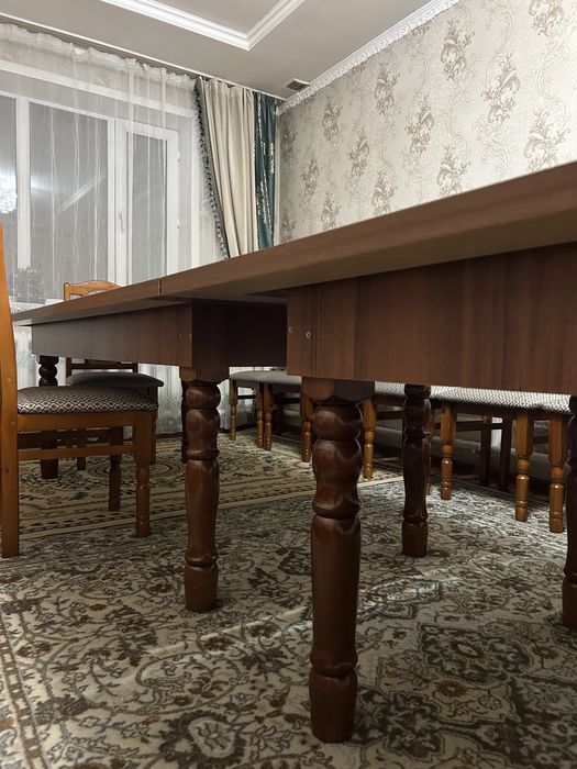 Стол продается.