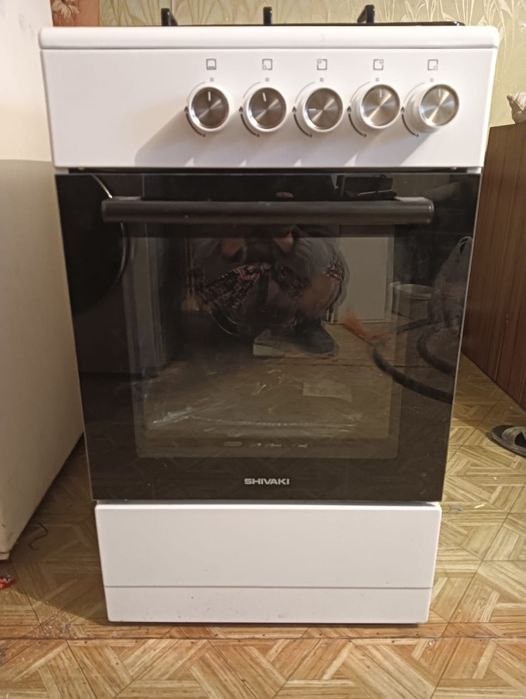 Продам газовую плиту