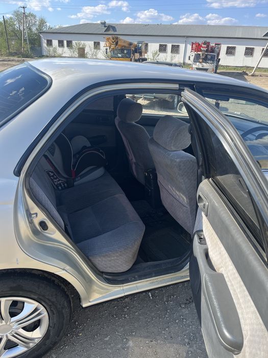 Продам автомобиль тойота карина