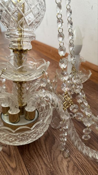 Хрустальная люстра