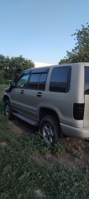 Продам джип Исузу тропер 1998г.