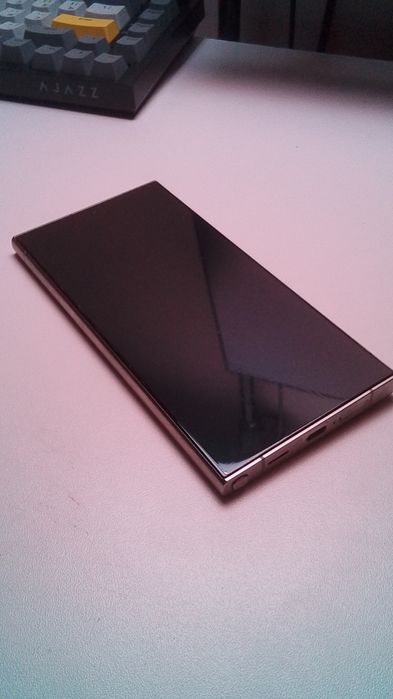 Обменяю Samsung S24 Ultra 12/256