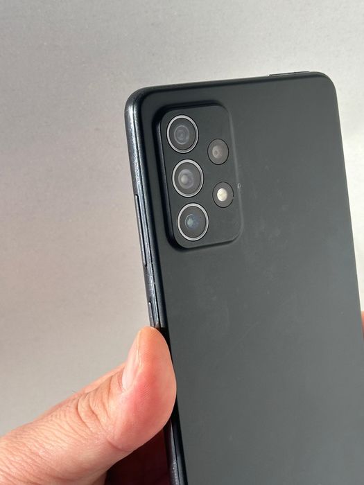 Продам Samsung A72 256г