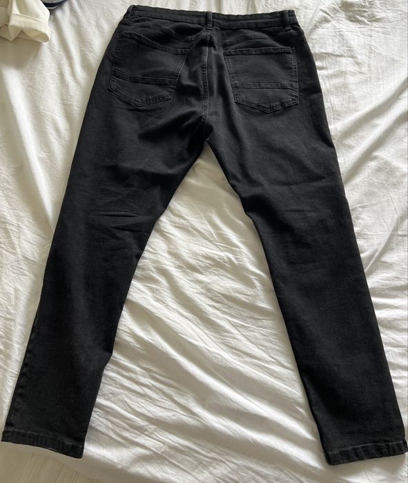 Blugi Bershka Marimea 44