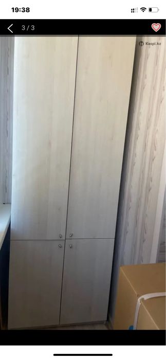 Продается шкаф на балкон белого цвета