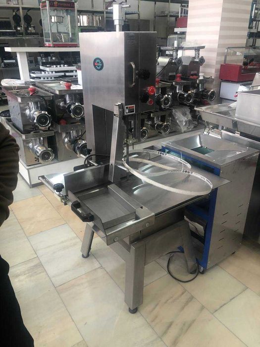 Мясорубка, Суяк арра, Мясокубик ва бошка ошхона анжомлари