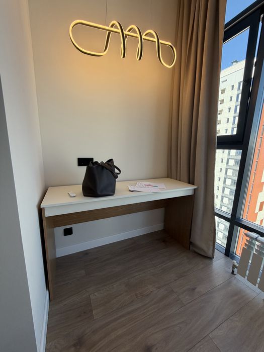 Продам новый стол