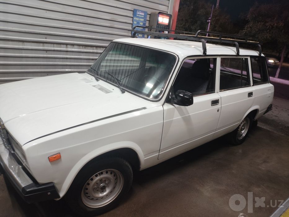 Vaz 2104 sotiladi