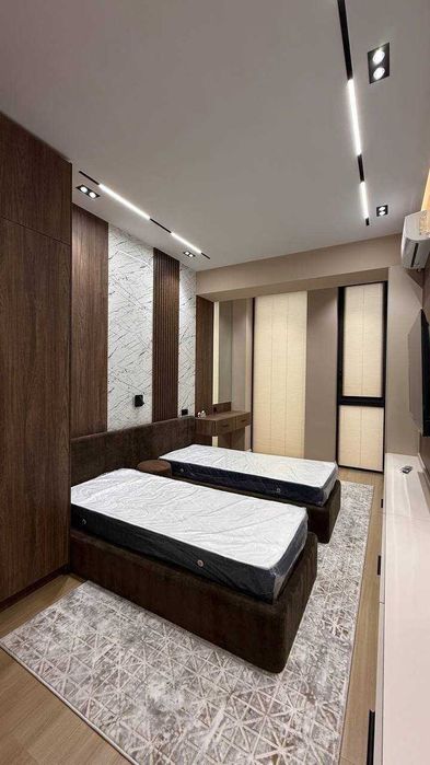 3х студийная ЛЮКСОВАЯ  квартира, ЛИФТ, Микрорайона