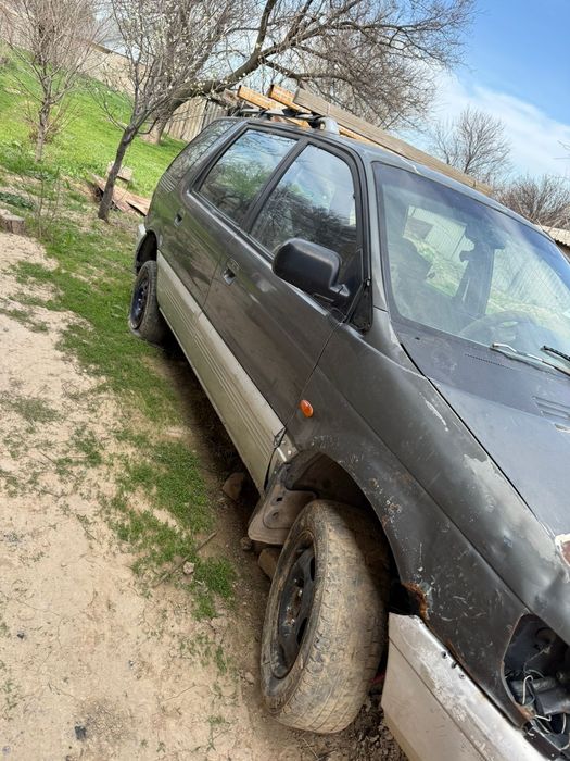 митсубиси спейс вагон