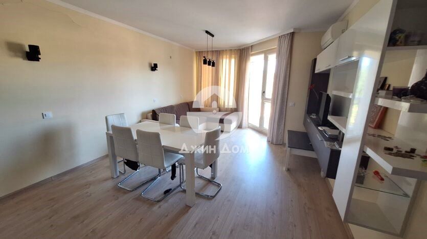 Продава се Тристаен апартамент в Несебър - 73 кв.м за 1507 €/кв.м - Снимка #1