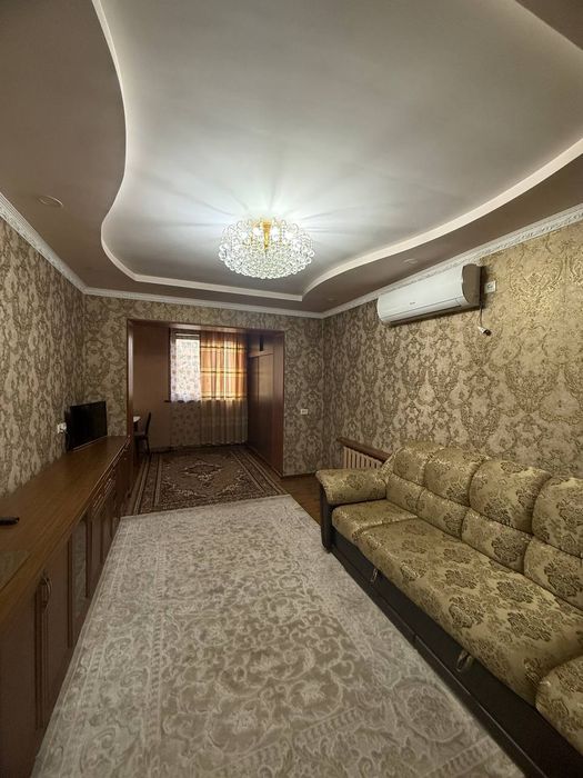 Продается своя квартира. Хамза.