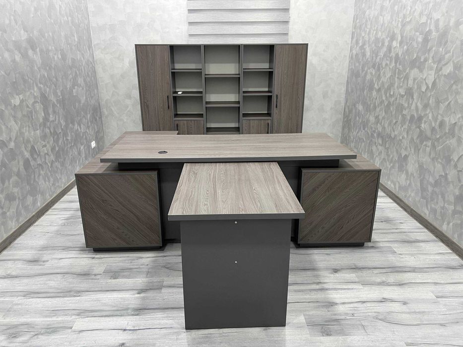 Офисный стол для руководителья