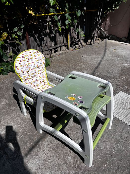 Scaun de masă bebe