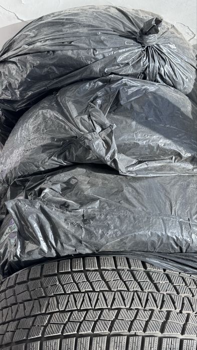 Продам Зимние шины ( без шиповка)