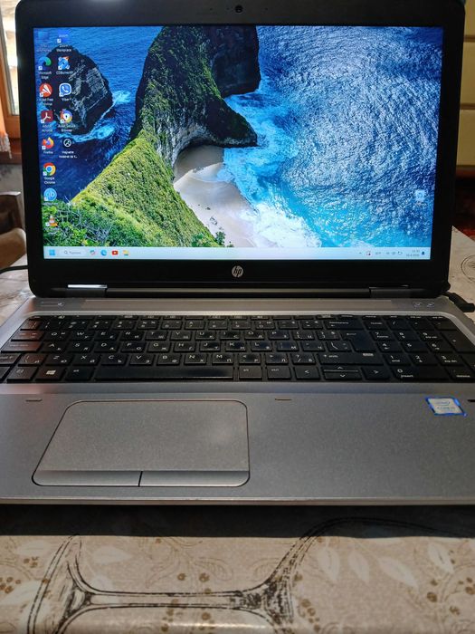 Продавам два броя Лаптопа hp