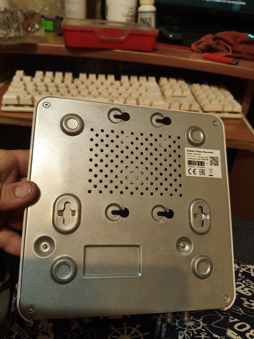 HiWatch DS-H104G видеорегистратор