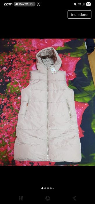 Vesta lunga cu gluga