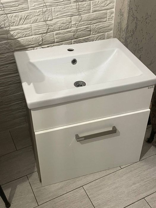 Раковина с ящиками