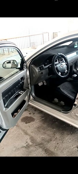 ласетти 1.6 сотилади