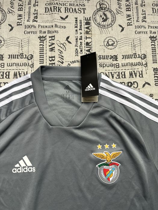 Adidas Benfika original тениска.Нова.M