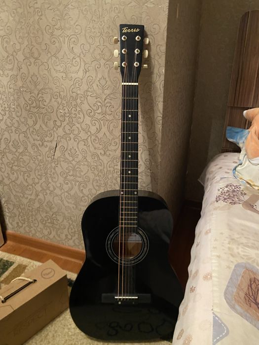 Гитара 6 струнная