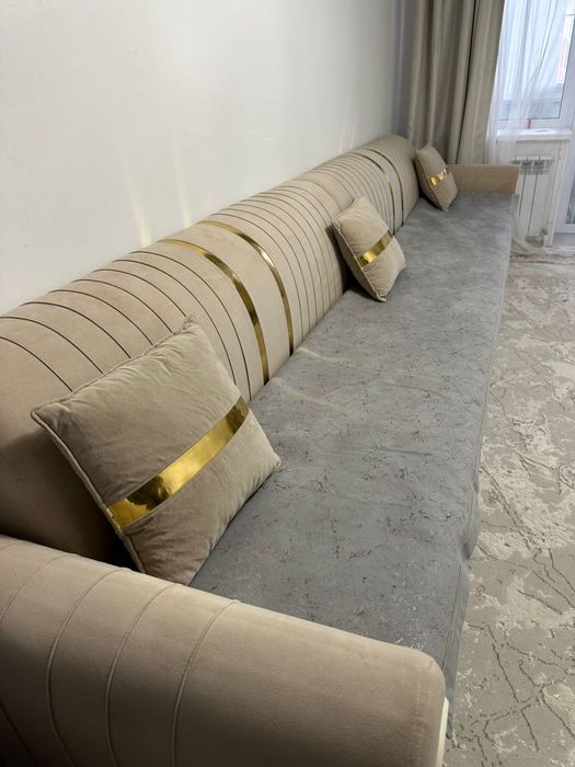 Продам диван в отличном состояний