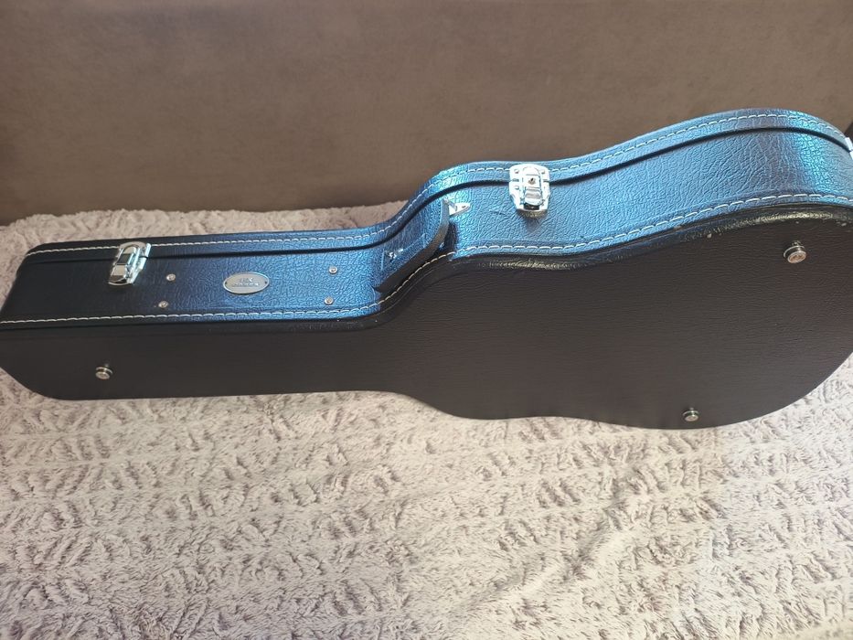 Chitara electro-acustică Dimavery MDR-4118 BK + Hardcase & Accesorii Premium