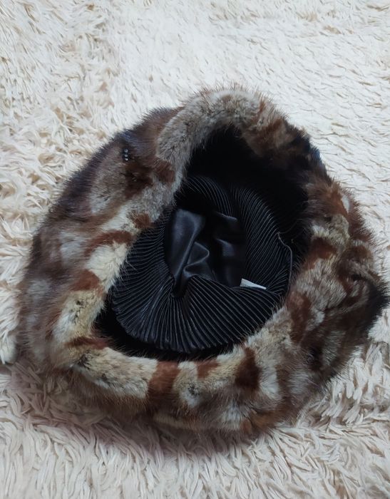 Берет из норки б/у