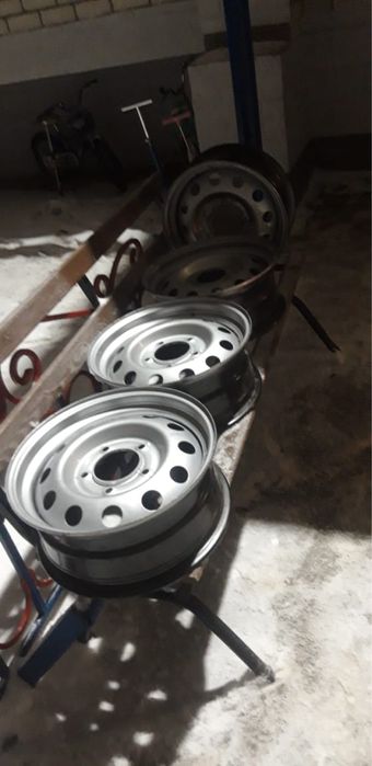 Продам диски R16