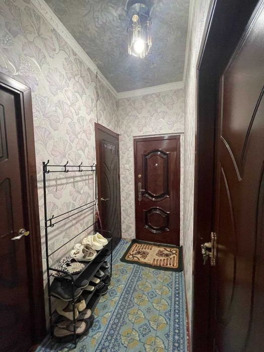 Продается 3/2/4 на Авиасозлар-3 дворец Авиастроителей 63 кв2 (R)