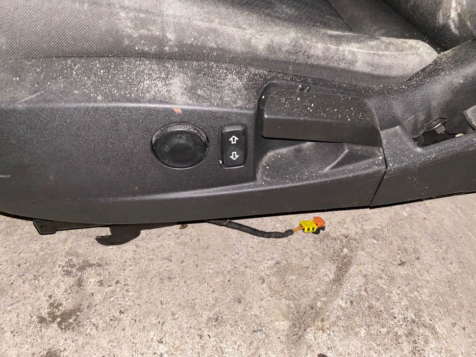 Салон за Opel Insignia 2016г. и акумулатор varta silver