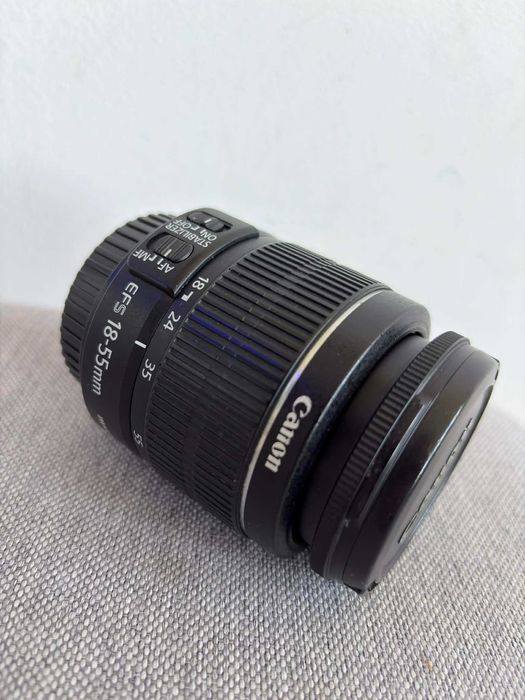 Canon 7D + obiectiv Canon 18-55mm