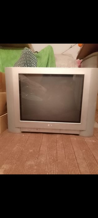 Телевизор на запчасти