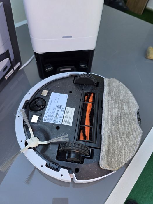 Vând Aspirator Robot inteligent multifuncțional Ezviz RE4 Plus