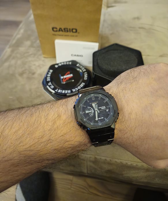 Часовник G-SHOCK Solar GM-B2100