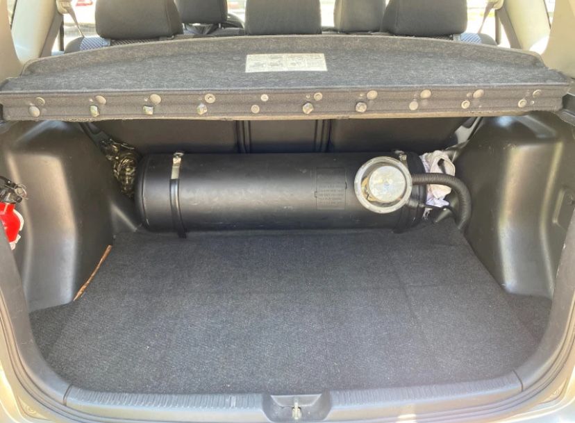 Toyota Corolla Verso 1.8 vvt-i 135 бензин/ГАЗ 2002 година