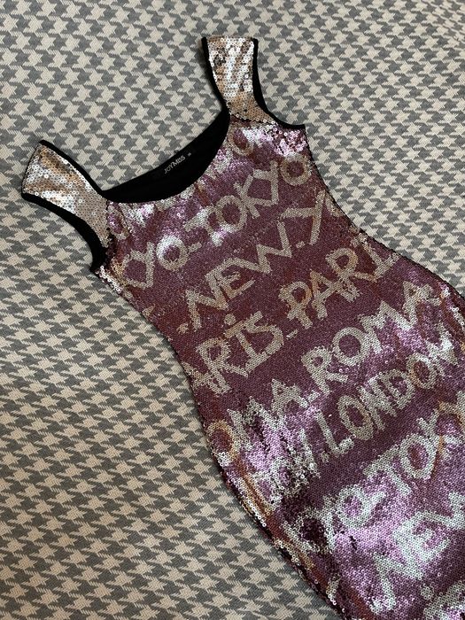 Женское мини платье с пайетками