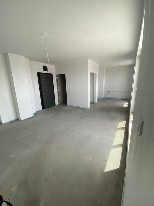 Продава се Двустаен апартамент в Пловдив, Беломорски - 100 кв.м за 1050 €/кв.м - Снимка #1