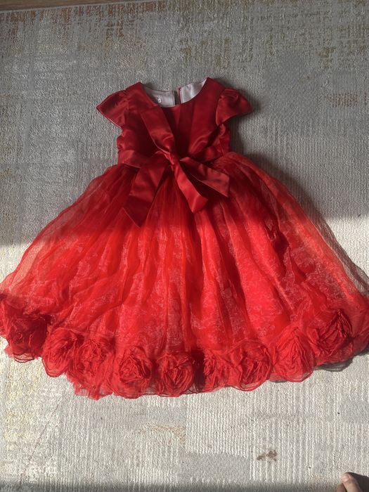 Красное,красивое платье