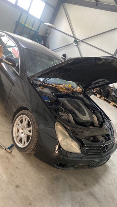 Carenaj roata stanga / dreapta fata apărătoare noroi Mercedes cls w219