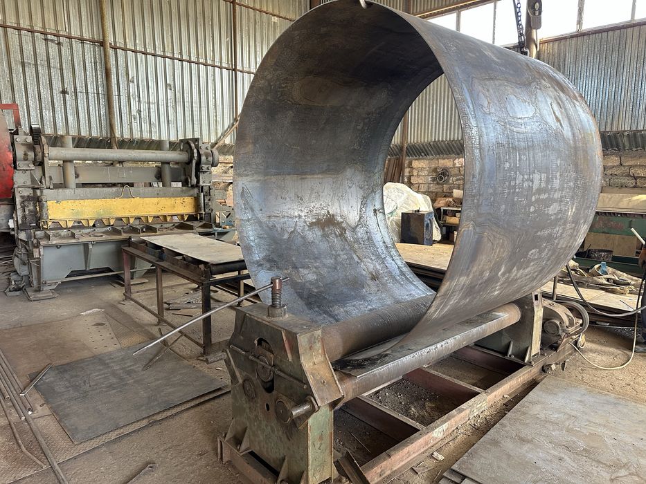 Услуги гильотины ,листогиб,вальцев.