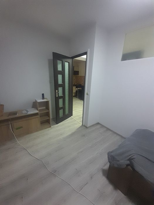 Închiriez apartament 2 camere