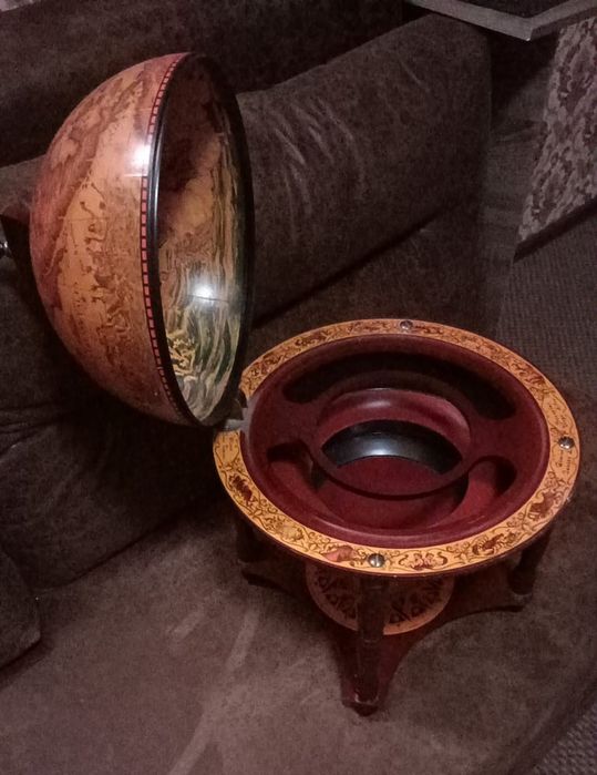 Продам глобус - бар