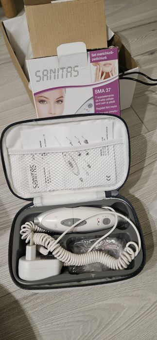 Set manichiura/pedichiura SANITAS SMA 37+ lampa un cadou