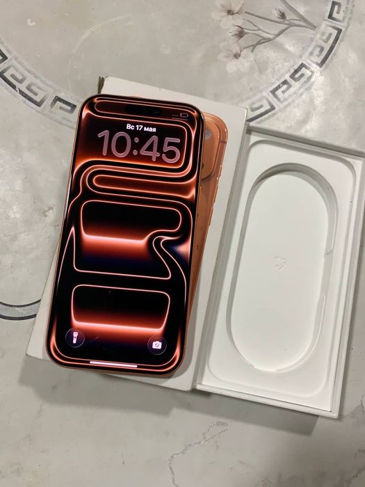 IPhone 17 Pro Orange 256gb srochni sotiladi
