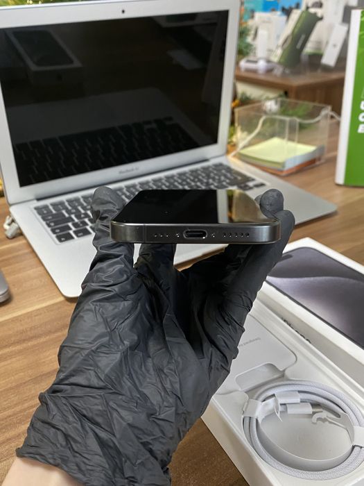 iPhone 15 Pro / 128 GB / Garanție 24 luni | Ca nou